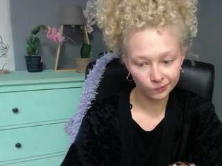 SusanPerfect nude sex chat in adult Live Sex Chat Room