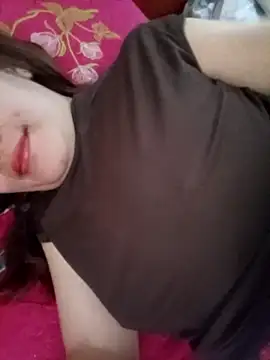Utvanut naked strip on webcam for live sex chat