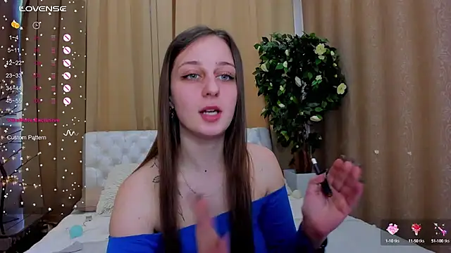 StasyOne naked strip on webcam for live sex chat