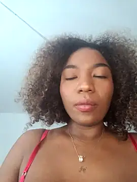 SamanthaDuke naked strip on webcam for live sex chat