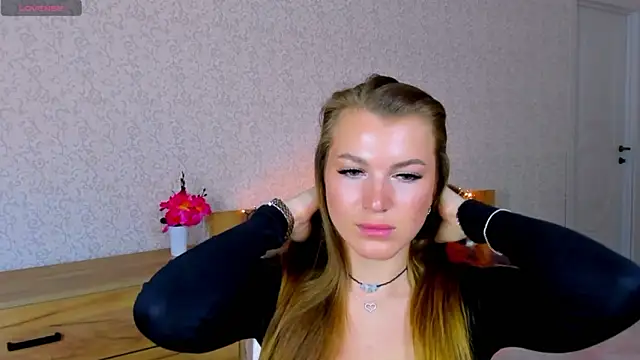SandraBBrown naked strip on webcam for live sex chat