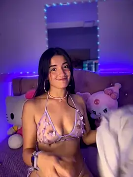 Dulce-Diaz naked strip on webcam for live sex chat