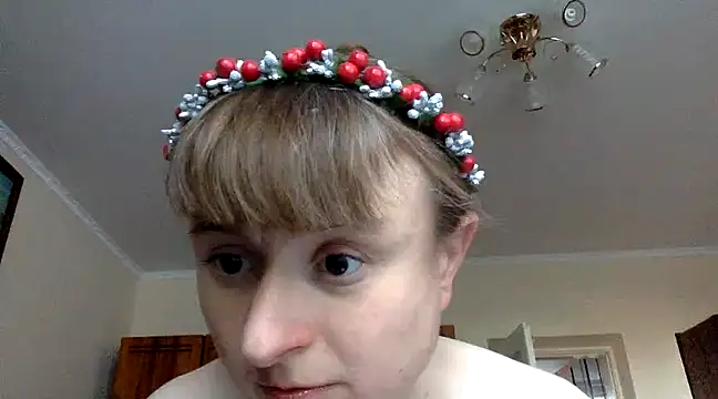 KlavdiaPetrivna naked strip on webcam for live sex chat