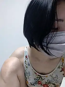 –LiSA–xo naked strip on webcam for live sex chat