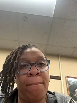 Jaeredd naked strip on webcam for live sex chat