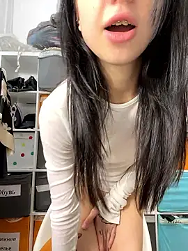 Viola_Crazy naked strip on webcam for live sex chat