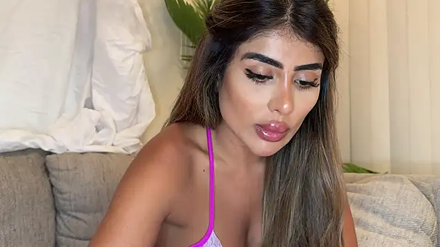 ArabicBarbie naked strip on webcam for live sex chat