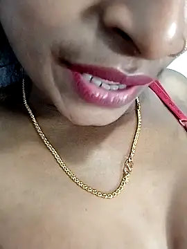 Lovelyrani1 naked strip on webcam for live sex chat