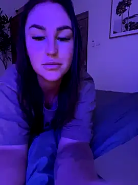 Ellieprincess naked strip on webcam for live sex chat