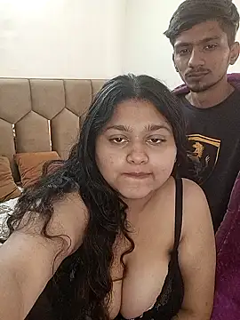COUPLE-LUST naked strip on webcam for live sex chat