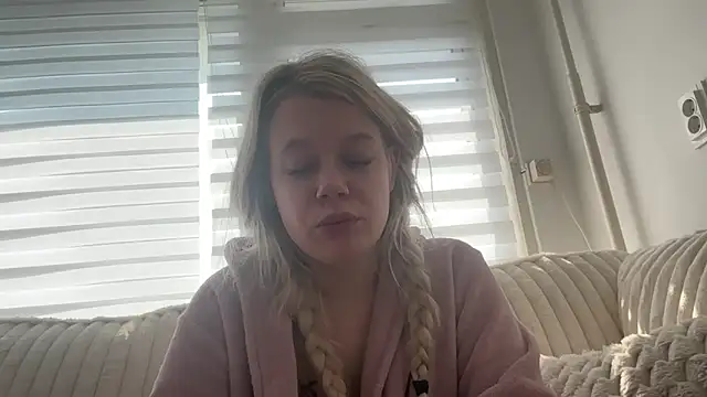 Vabunny naked strip on webcam for live sex chat