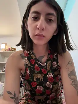 PurpleLinn naked strip on webcam for live sex chat