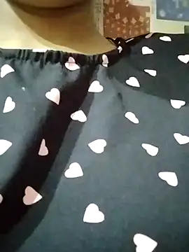 Cute_monu naked strip on webcam for live sex chat