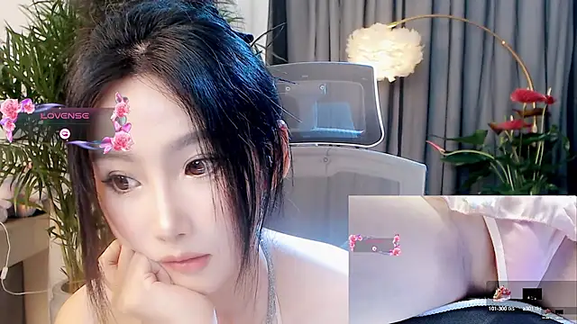 Feifei-love naked strip on webcam for live sex chat