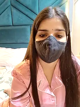 Lilmisscutie naked strip on webcam for live sex chat