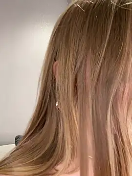 LinaLee naked strip on webcam for live sex chat
