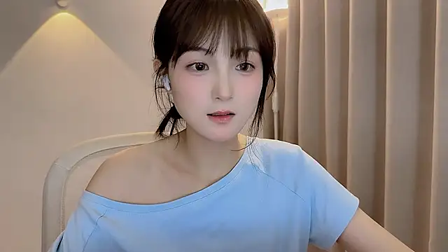 SHUIshui_ naked strip on webcam for live sex chat