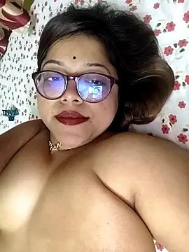Cute__Lisa naked strip on webcam for live sex chat