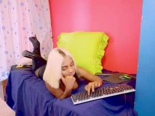 Indiansumaya nude sex chat in adult Live Sex Chat Room