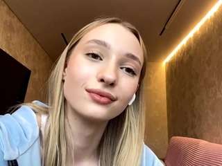 JanetHolowell nude sex chat in adult Live Sex Chat Room