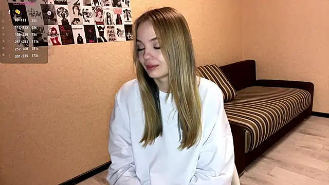 JestineParslow naked strip on webcam for live sex chat