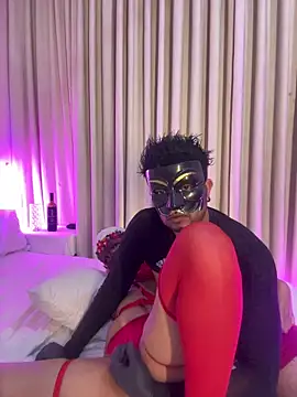 Stefani360 naked strip on webcam for live sex chat