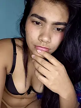 FatimaVelvet naked strip on webcam for live sex chat