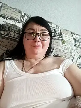 MariSwan222 naked strip on webcam for live sex chat