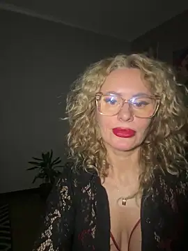 Tania201243 naked strip on webcam for live sex chat