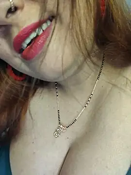 Dianaa9 naked strip on webcam for live sex chat