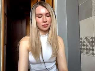 MartinaYamnitz nude sex chat in adult Live Sex Chat Room