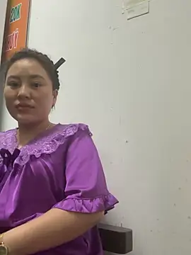 Lina-Naughty naked strip on webcam for live sex chat
