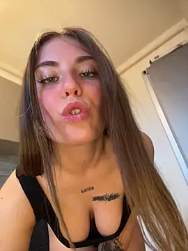 Vanessa_anne naked strip on webcam for live sex chat