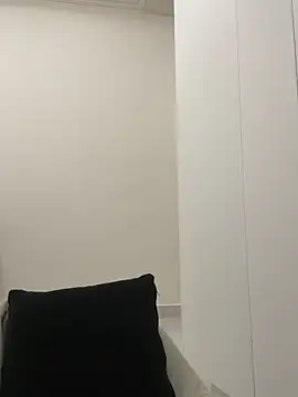 Huihui_520 naked strip on webcam for live sex chat
