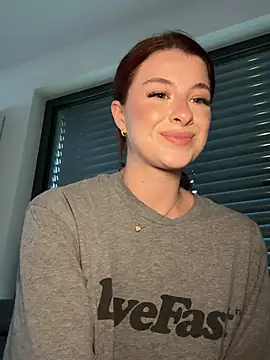 Mia-Rey naked strip on webcam for live sex chat