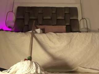 Only-Gia nude sex chat in adult Live Sex Chat Room
