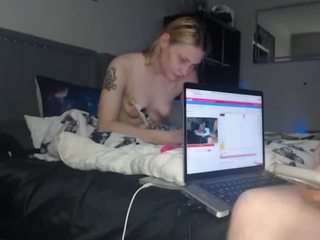 prettyfaceXO nude sex chat in adult Live Sex Chat Room