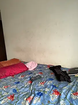 Sexy_Horny_Couple naked strip on webcam for live sex chat