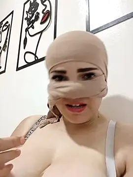 Frizita naked strip on webcam for live sex chat