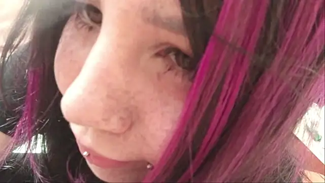 IronicBuckle naked strip on webcam for live sex chat